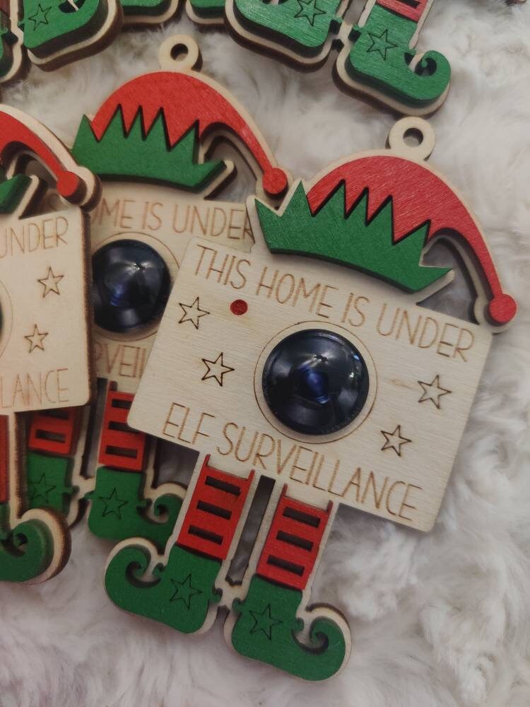 Santa cam tree decor