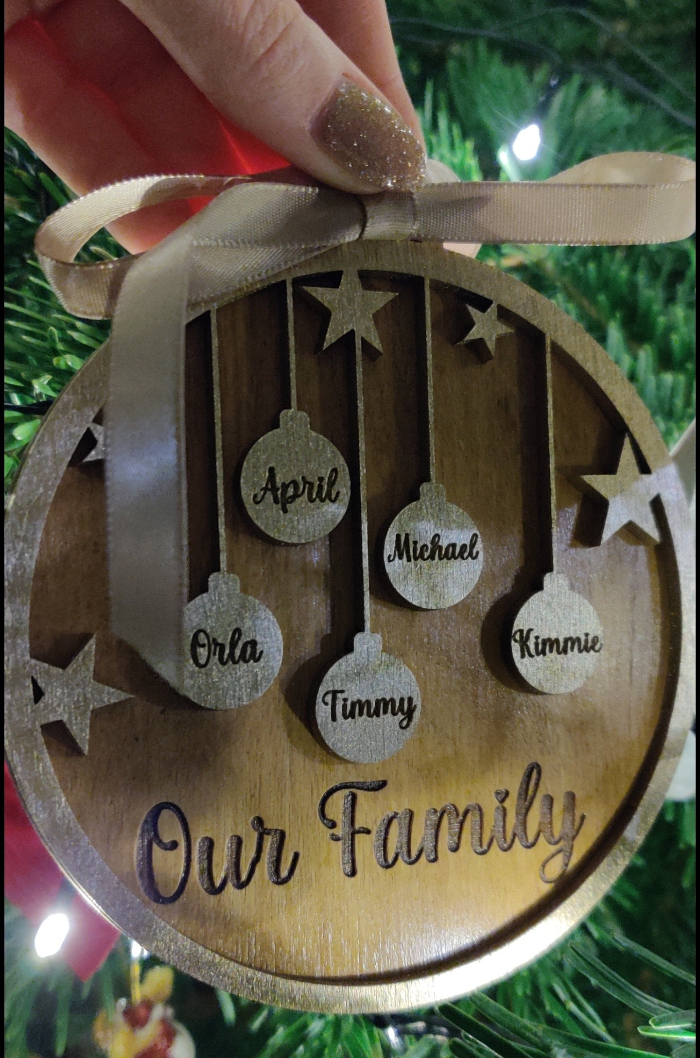 Our family personalised christmas tree bauble