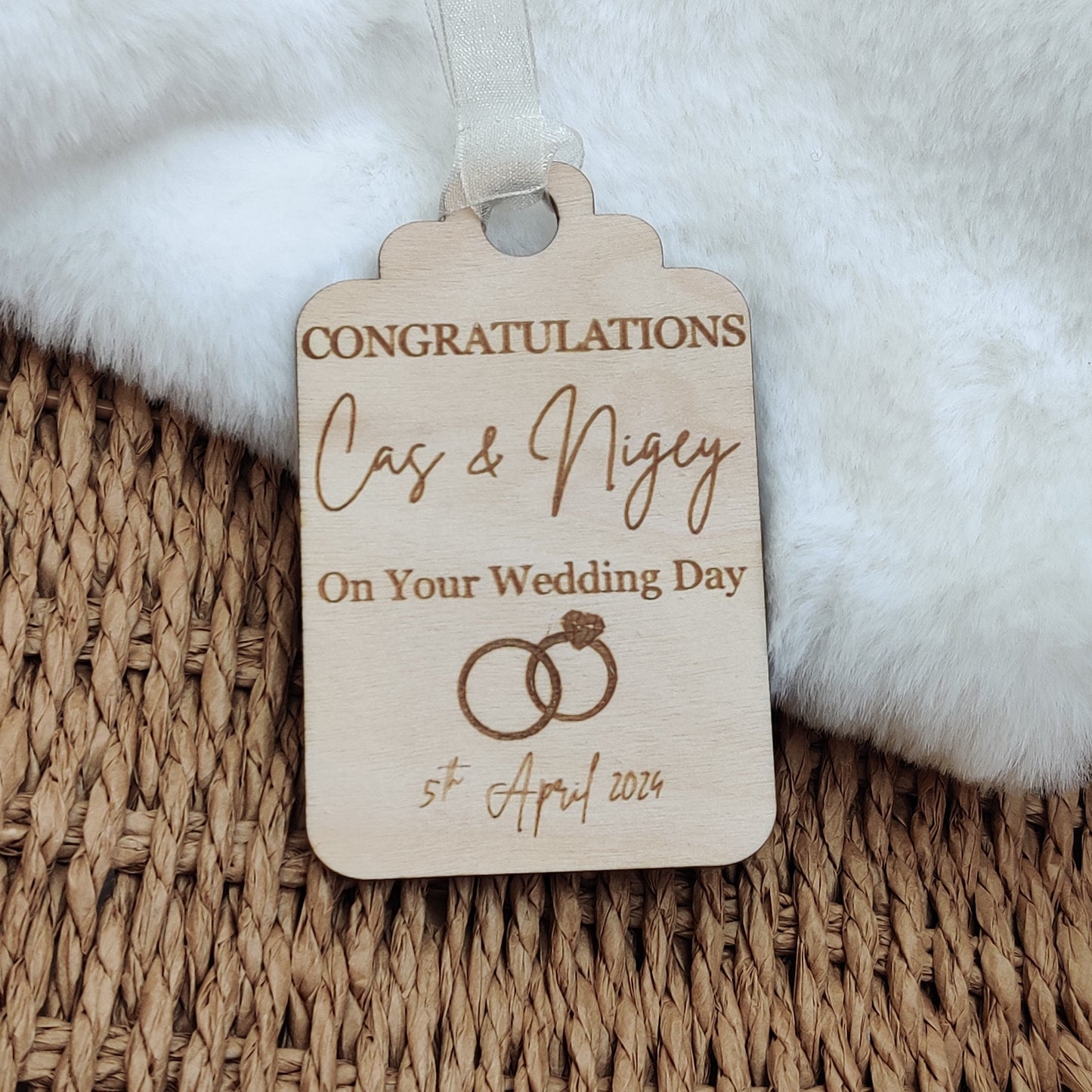 Personalised gift / bottle tag